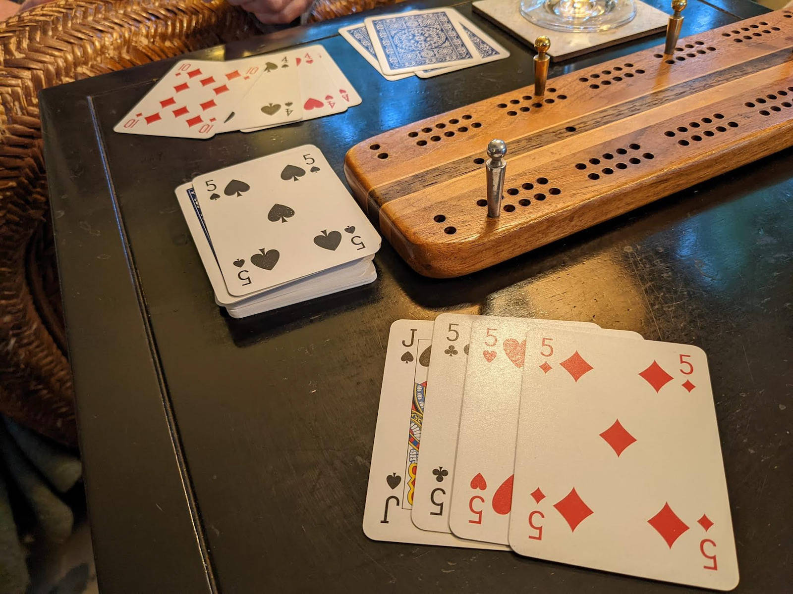 Cribbage Game Ongoing Background