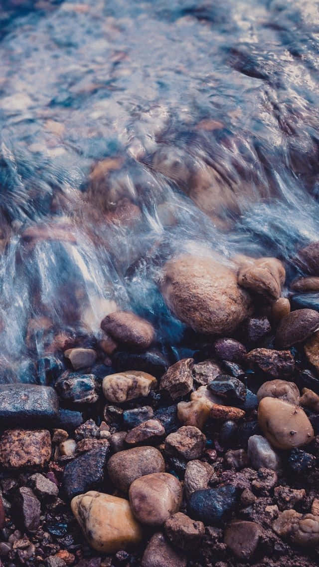 Crisp Brown Pebbles [wallpaper] Background