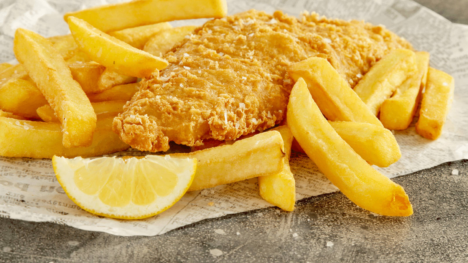 Crispy Fish And Chips With Lemon Slice