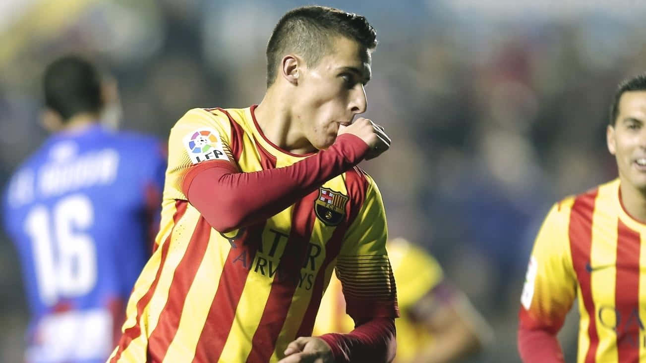 Cristian Tello Barcelona Action Shot Background