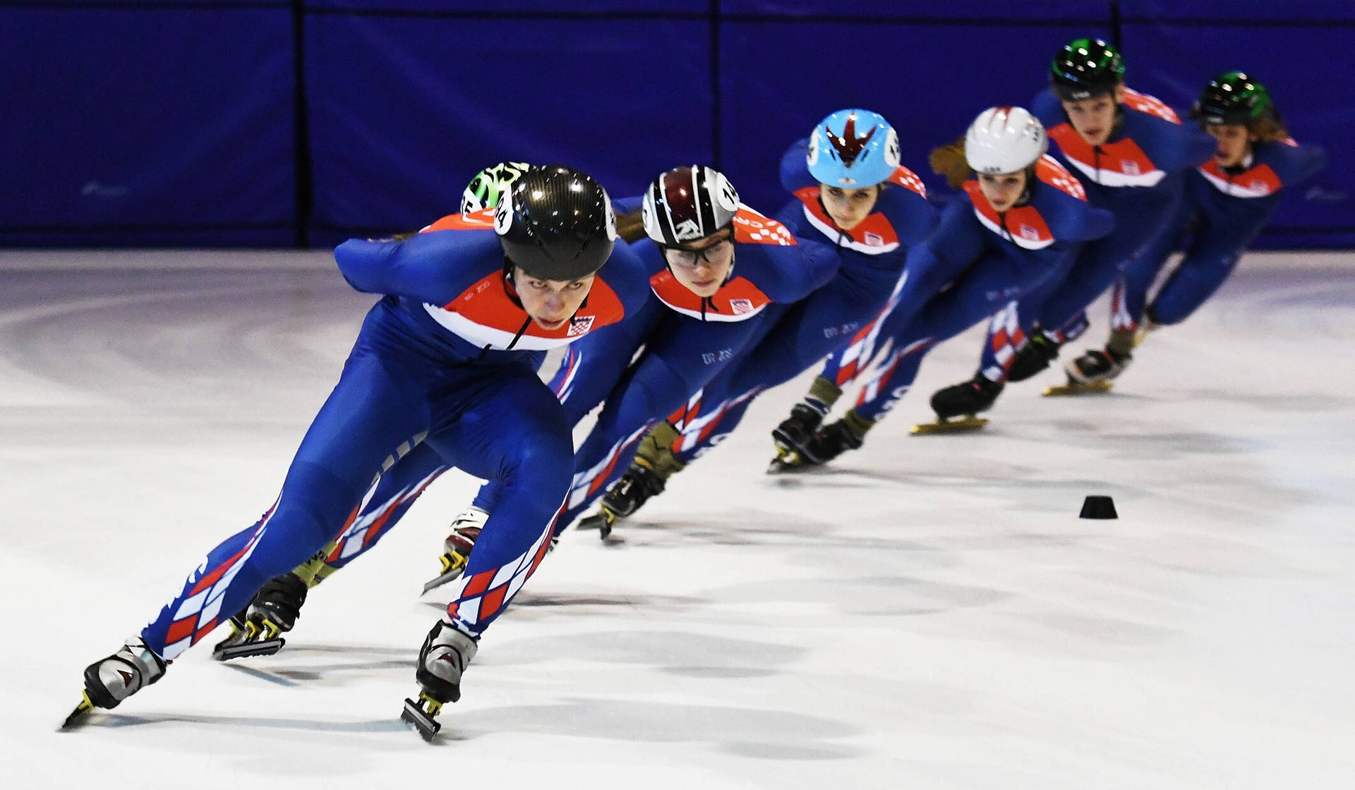 Croatian National Speed Skating Team In Action Background