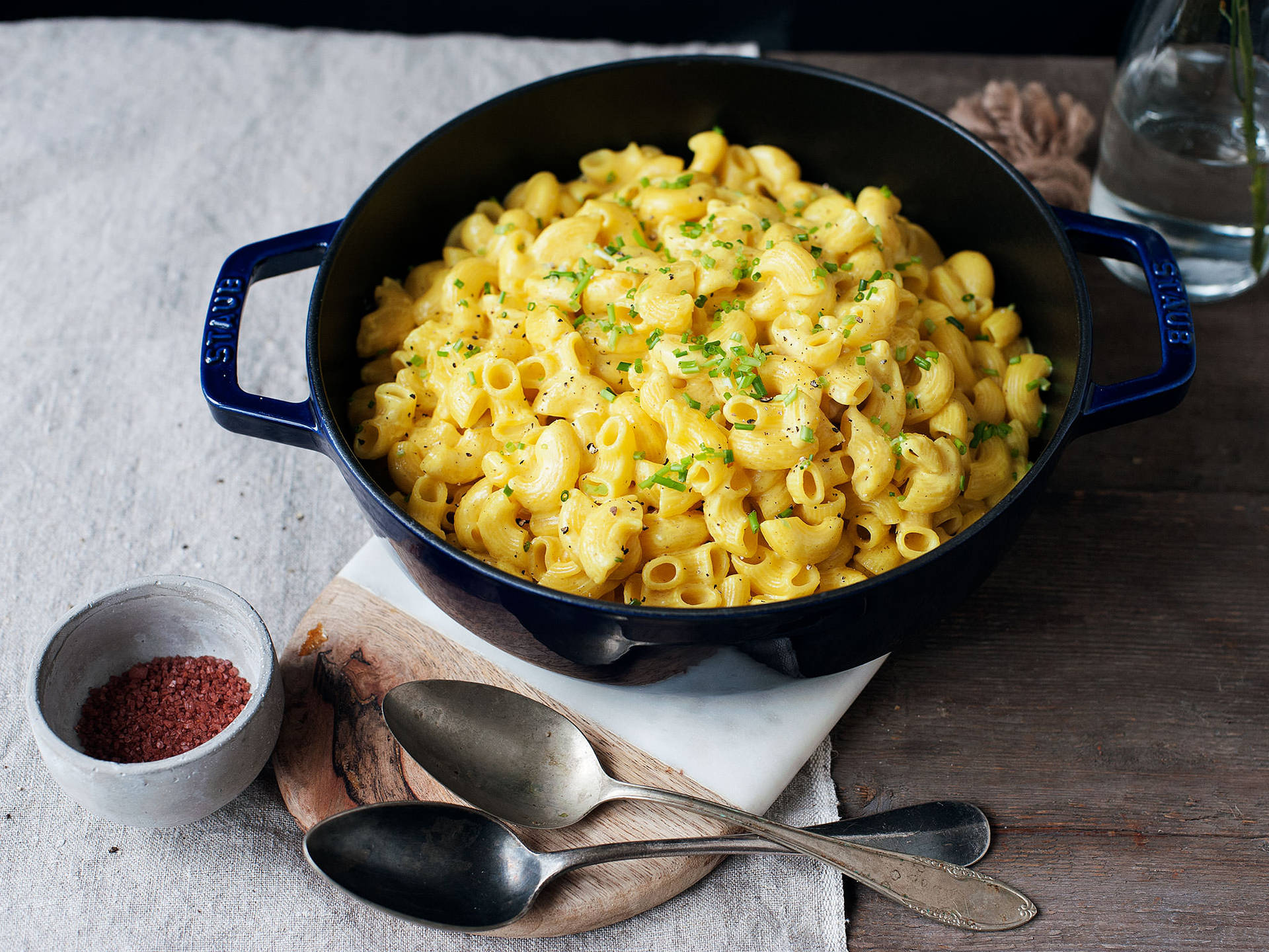 Crockpot Mac And Cheese Background