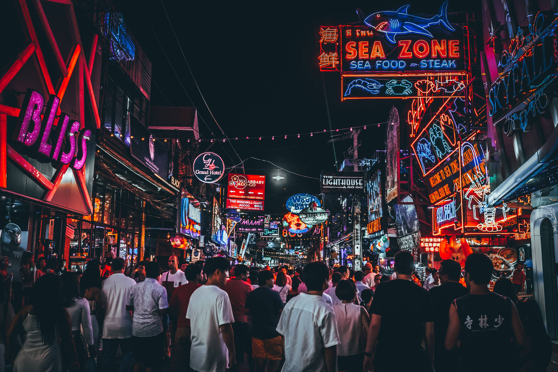 Crowded Pattaya City At Night Background