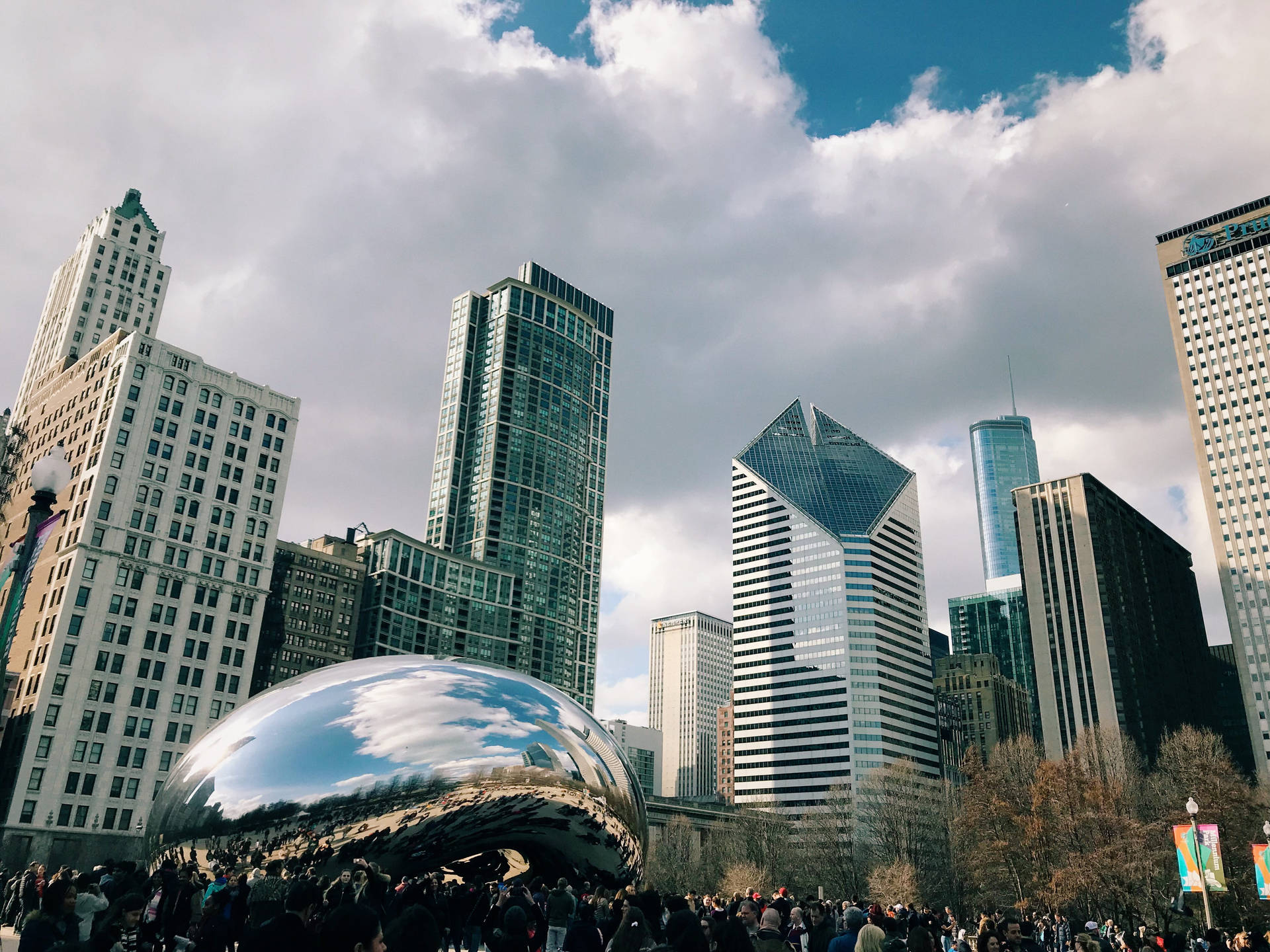 Crowds At The Bean Chicago