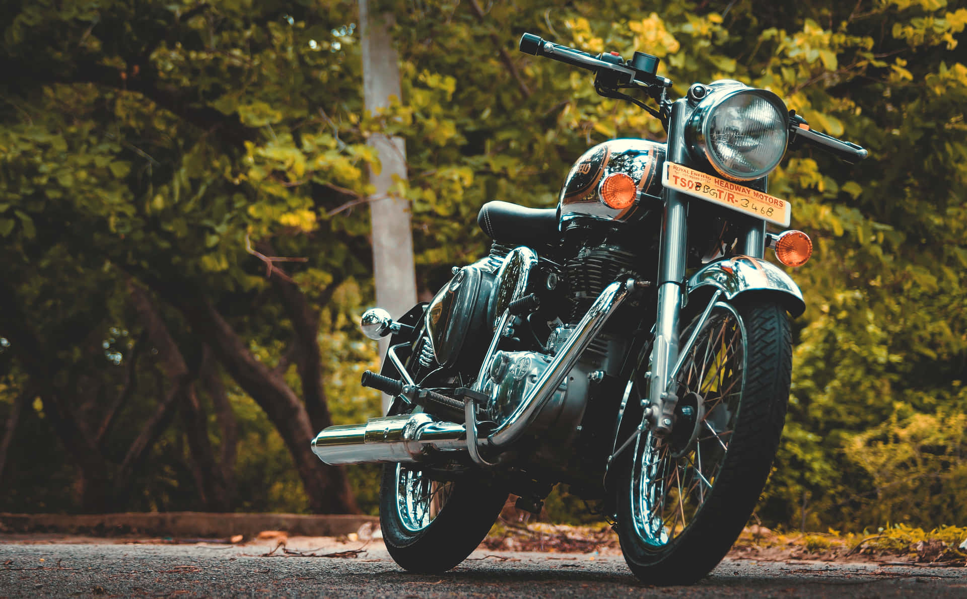 Cruise The City Streets In Style On An Hd Motorcycle Background