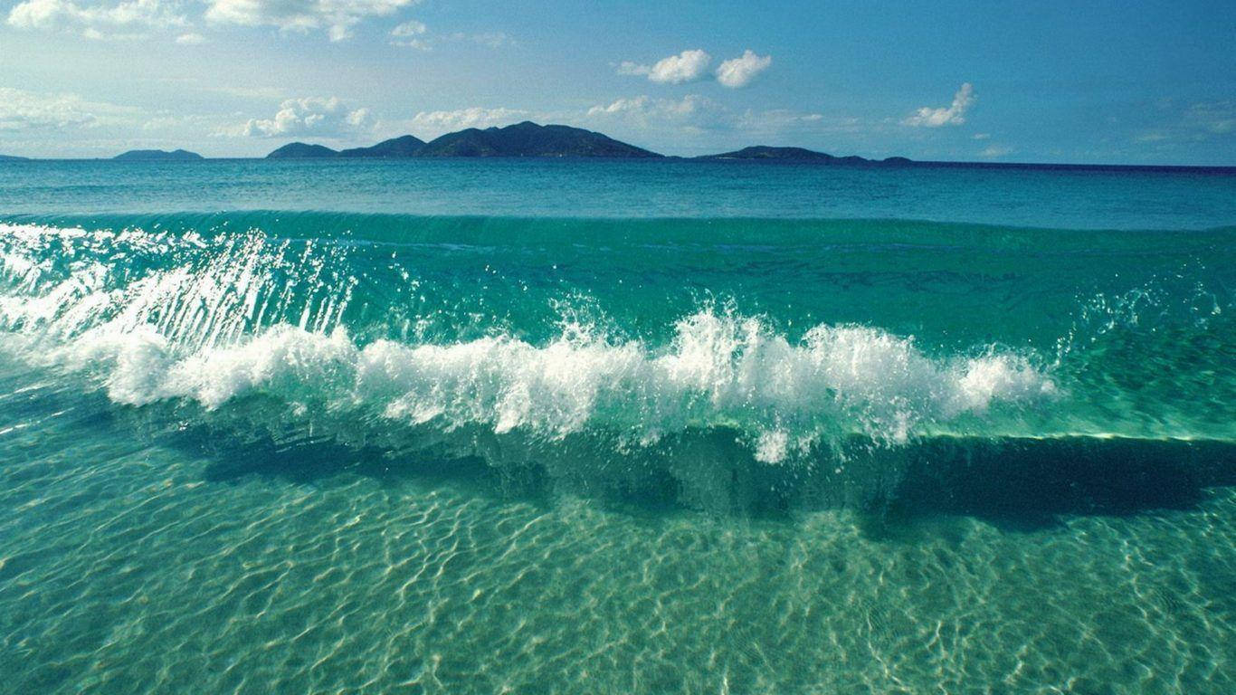 Crystal Clear Beach In Rhode Island Background