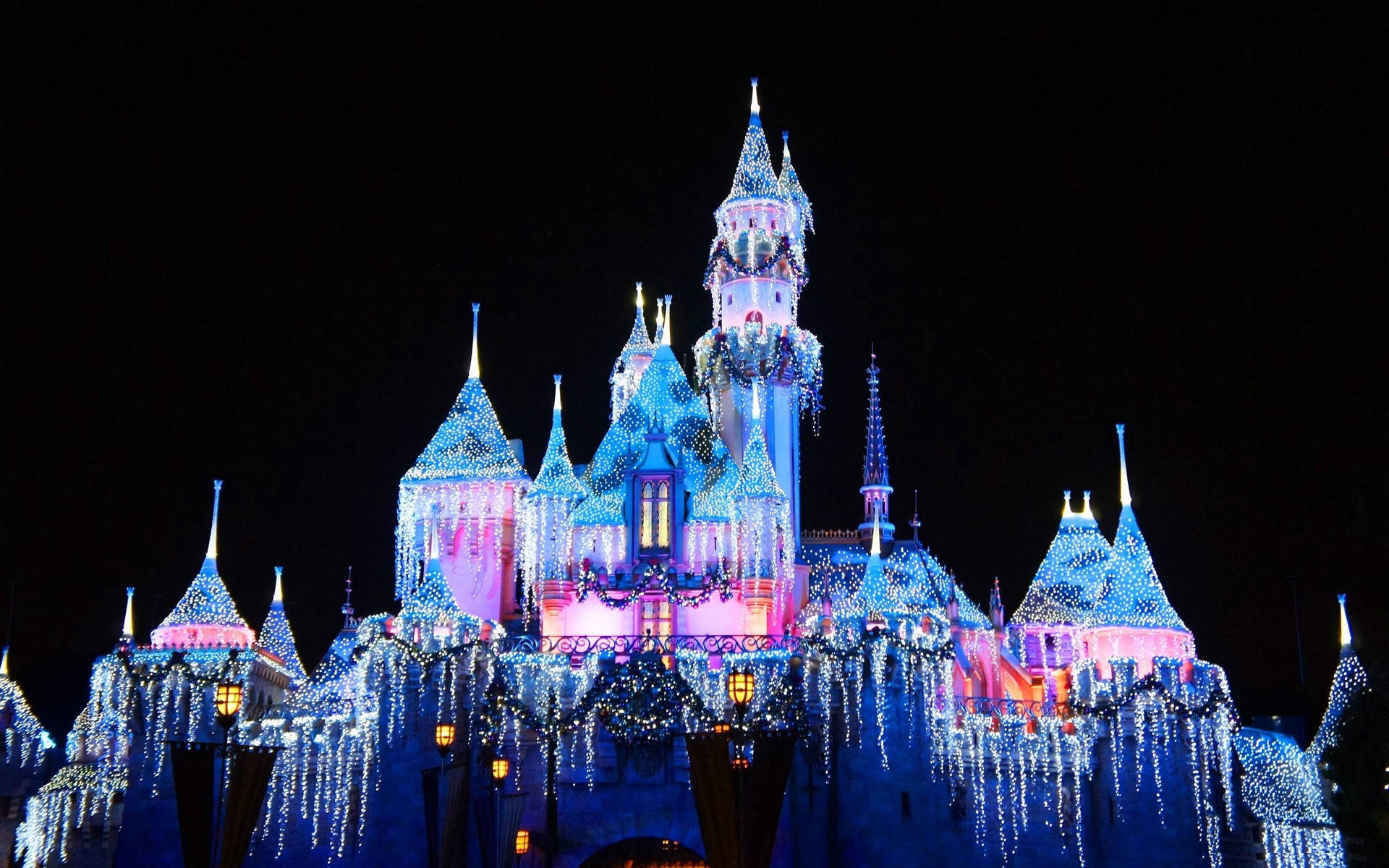 Crystal Sparkling Disneyland Castle Background