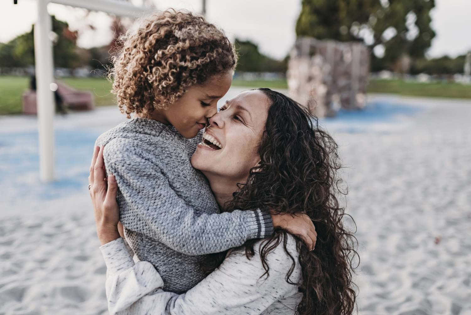 Curly Hair Mother And Child Background