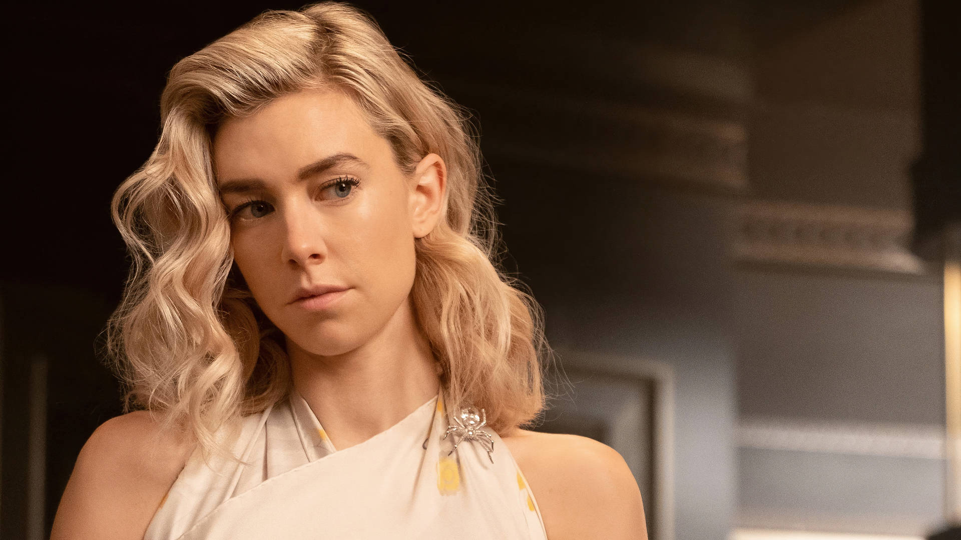 Curly-haired Vanessa Kirby Background