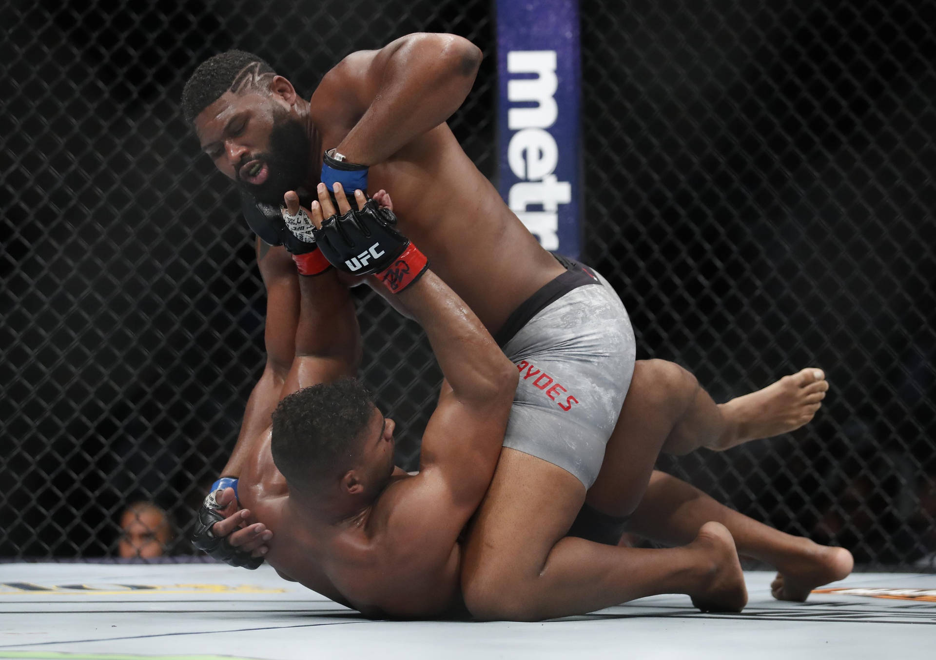 Curtis Blaydes Cornering