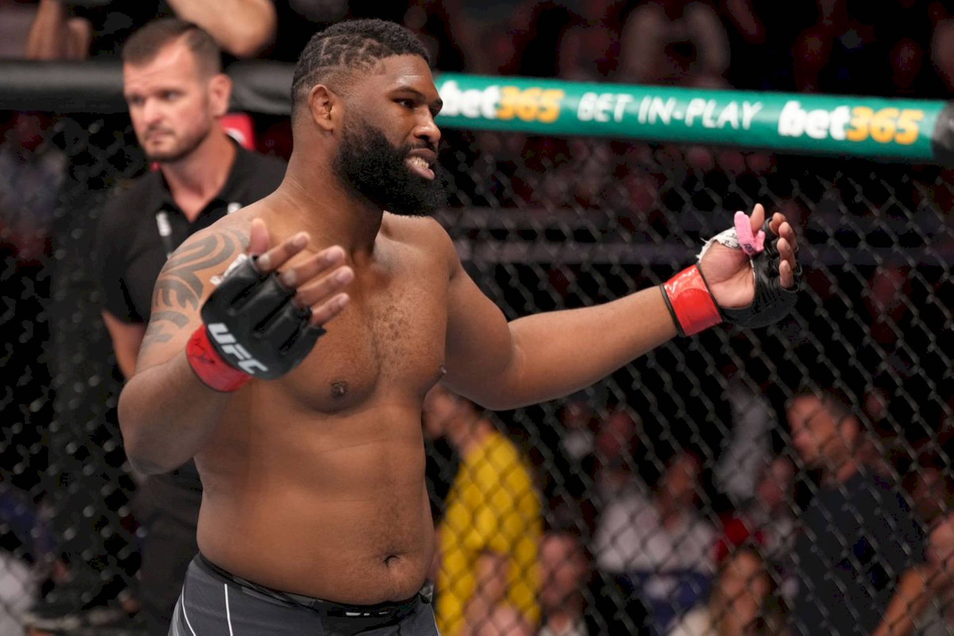 Curtis Blaydes Disappointed Background