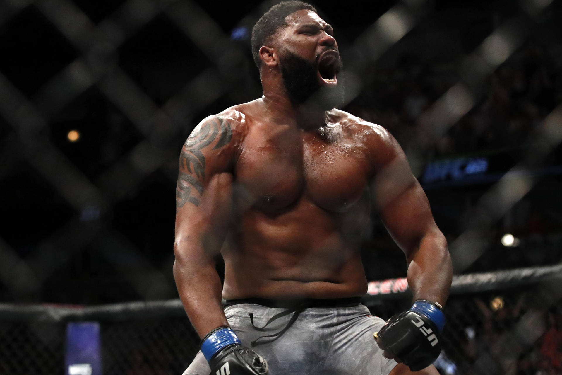 Curtis Blaydes Shouting