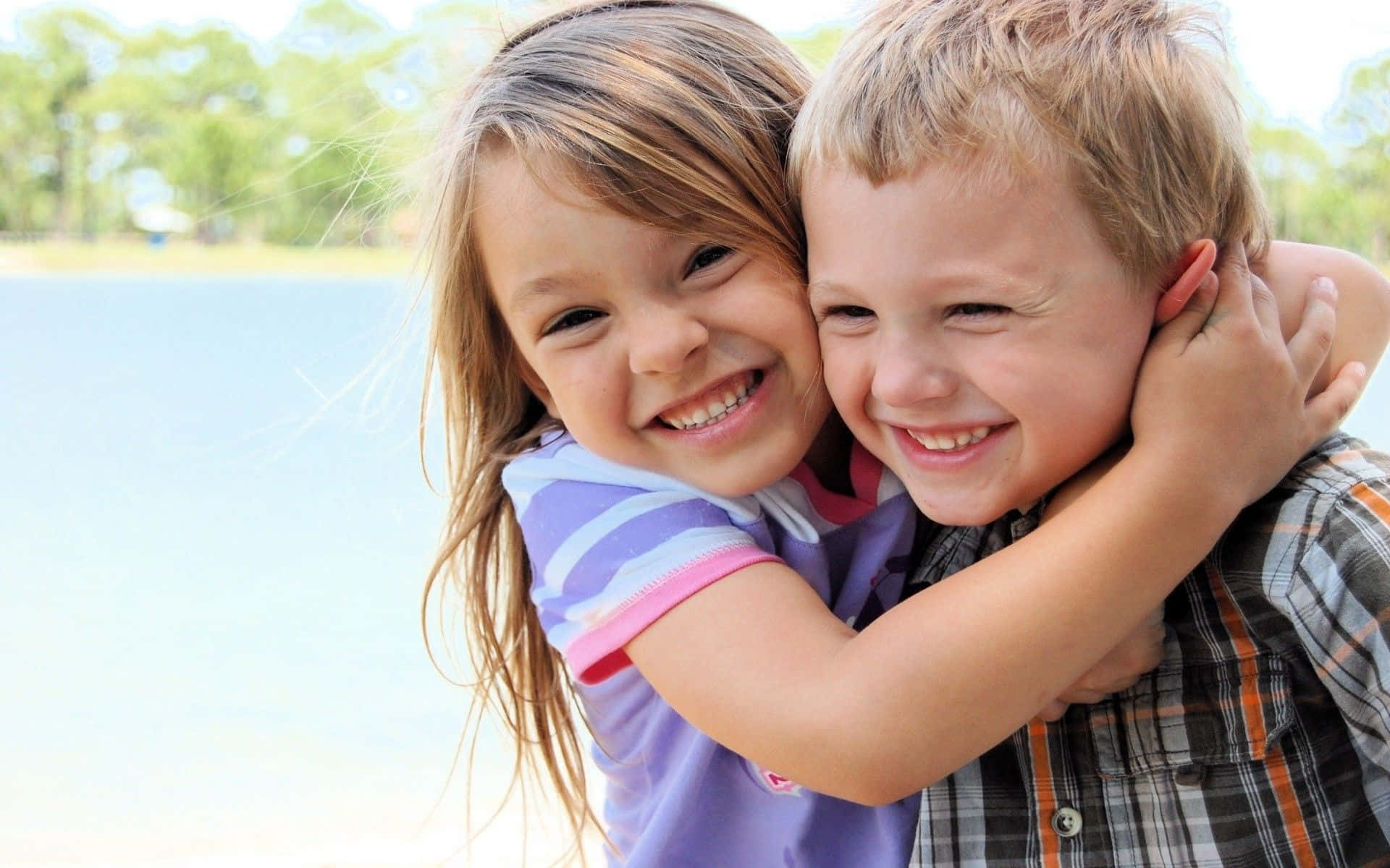 Cute Baby Couple Excited Hug Background