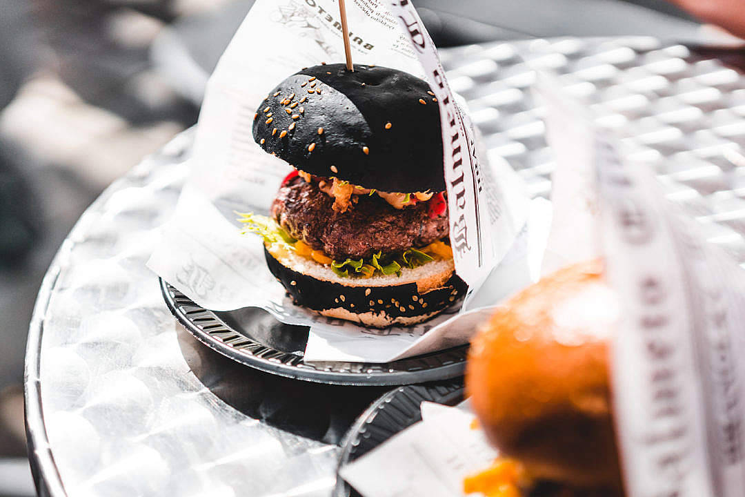 Cute Black Burger Huawei Honor Background