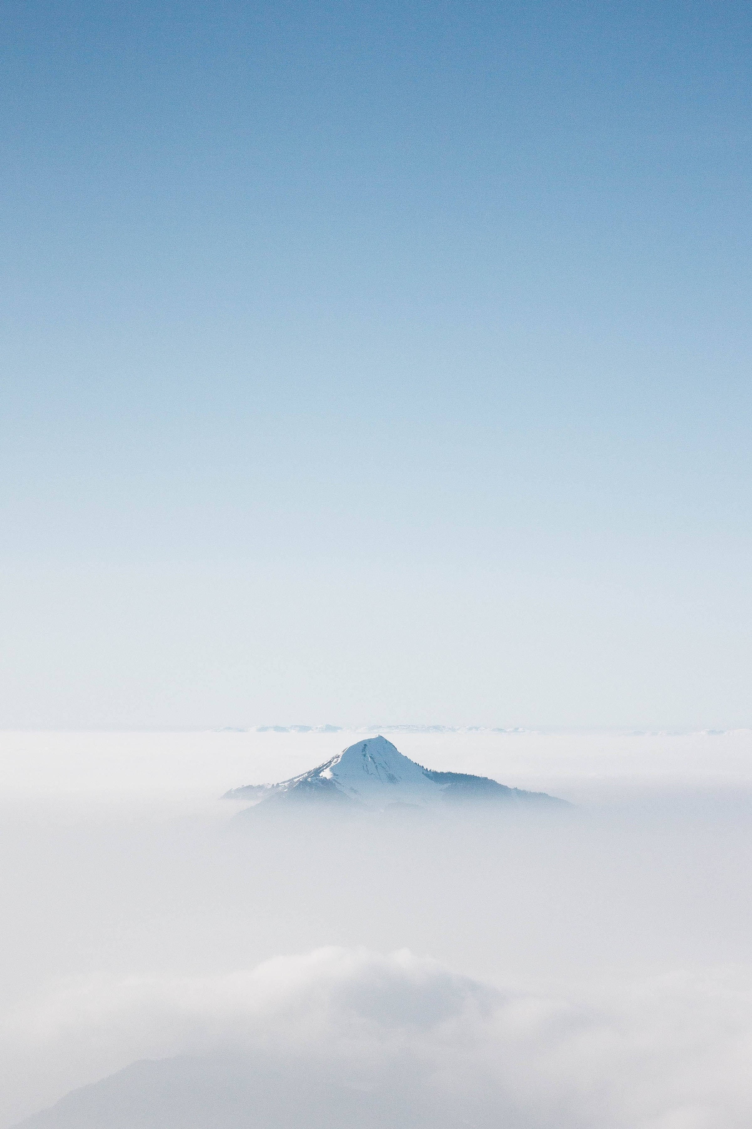 Cute Blue Aesthetic Snowy Mountain Peak Sky Background