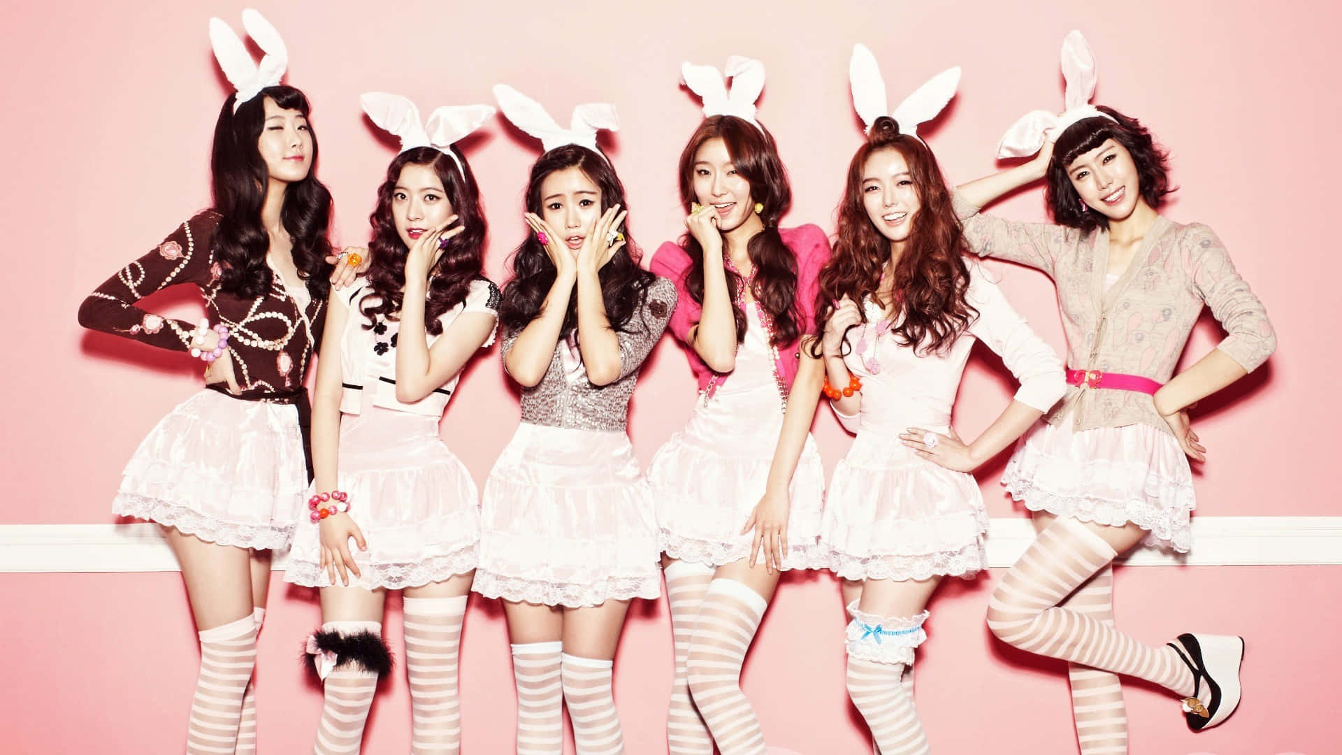 Cute, Charming K-pop Idol Background