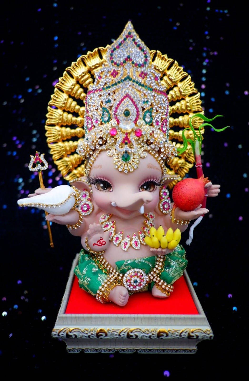 Cute Ganesha Four Hands Offerings Background