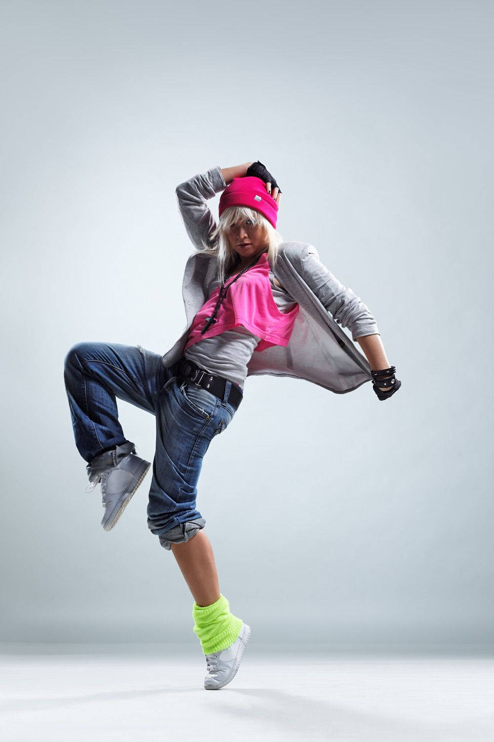 Cute Girl Hip Hop Dance Pose Background