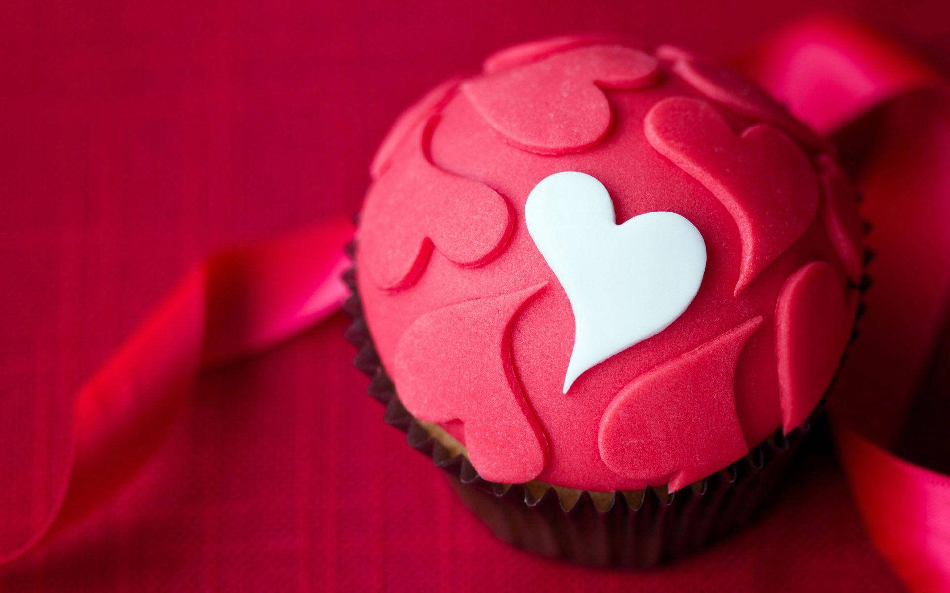 Cute Heart Fondant Cupcake Background