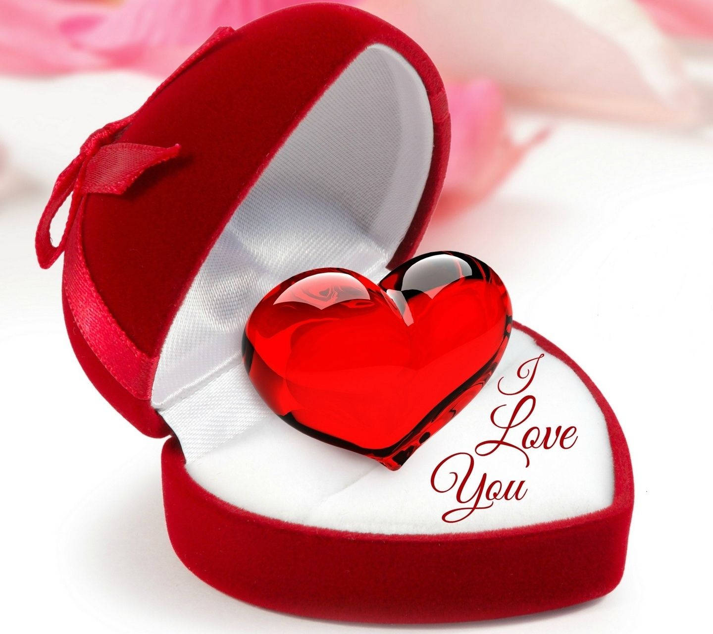 Cute Heart In Engagement Ring Box Background