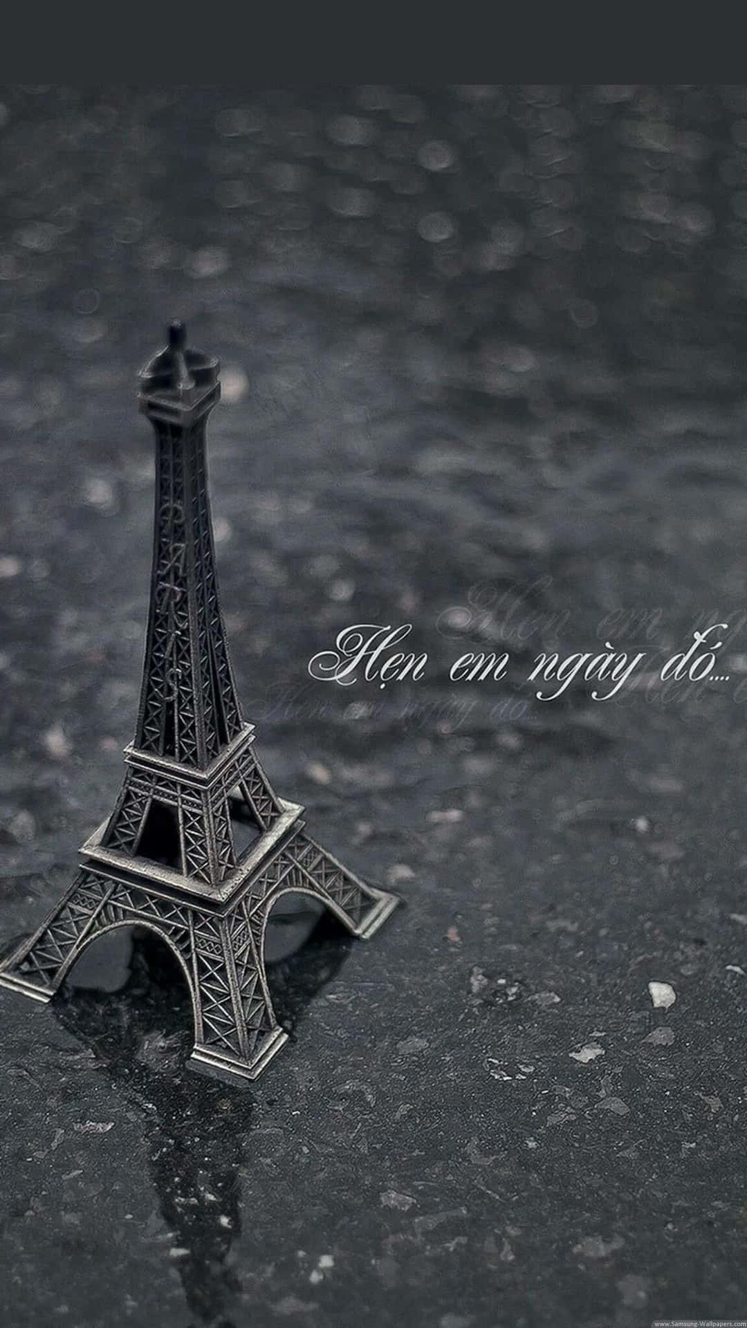 Cute Lock Screen Eiffel Tower Background