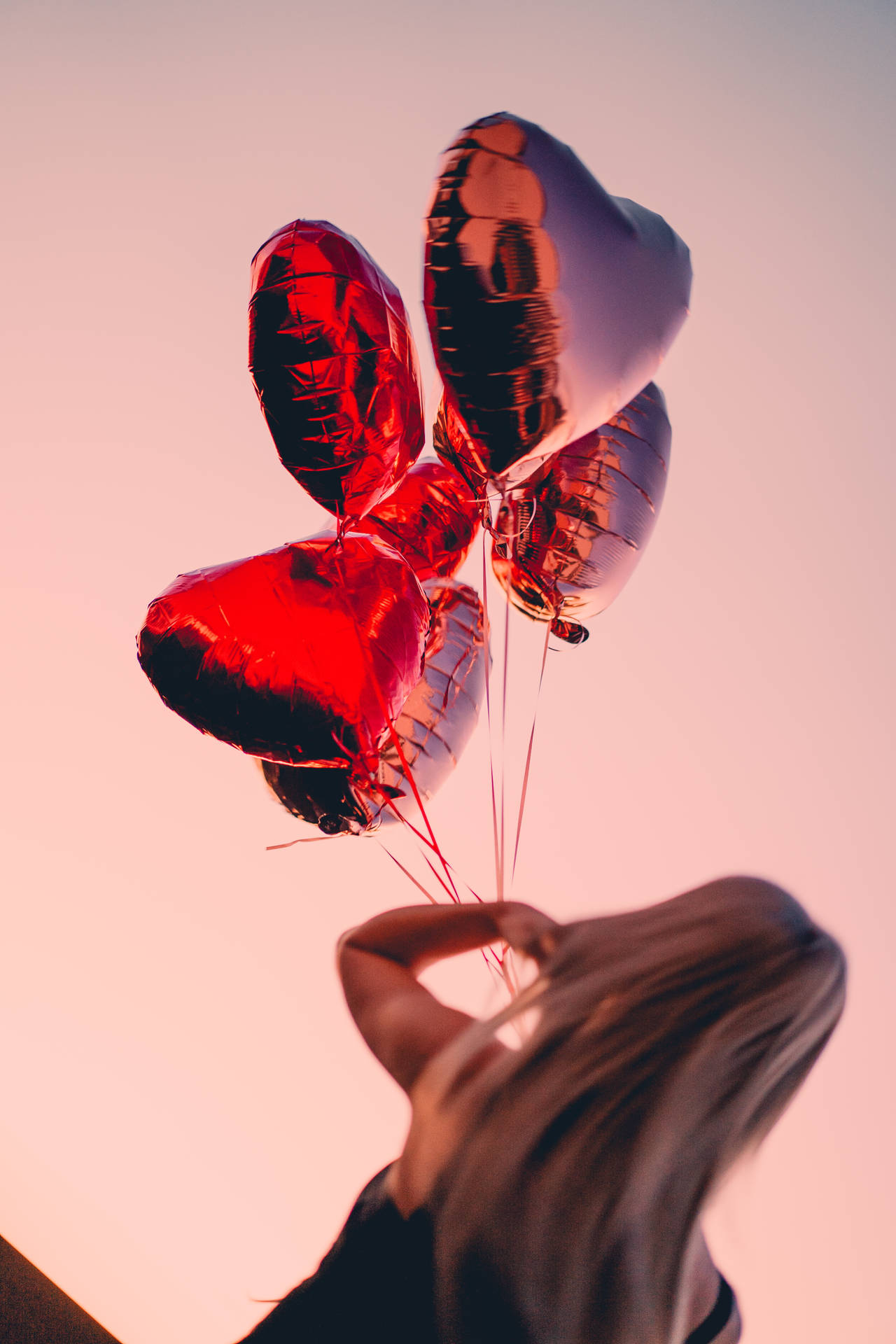 Cute Love Girl With Red Balloons Background