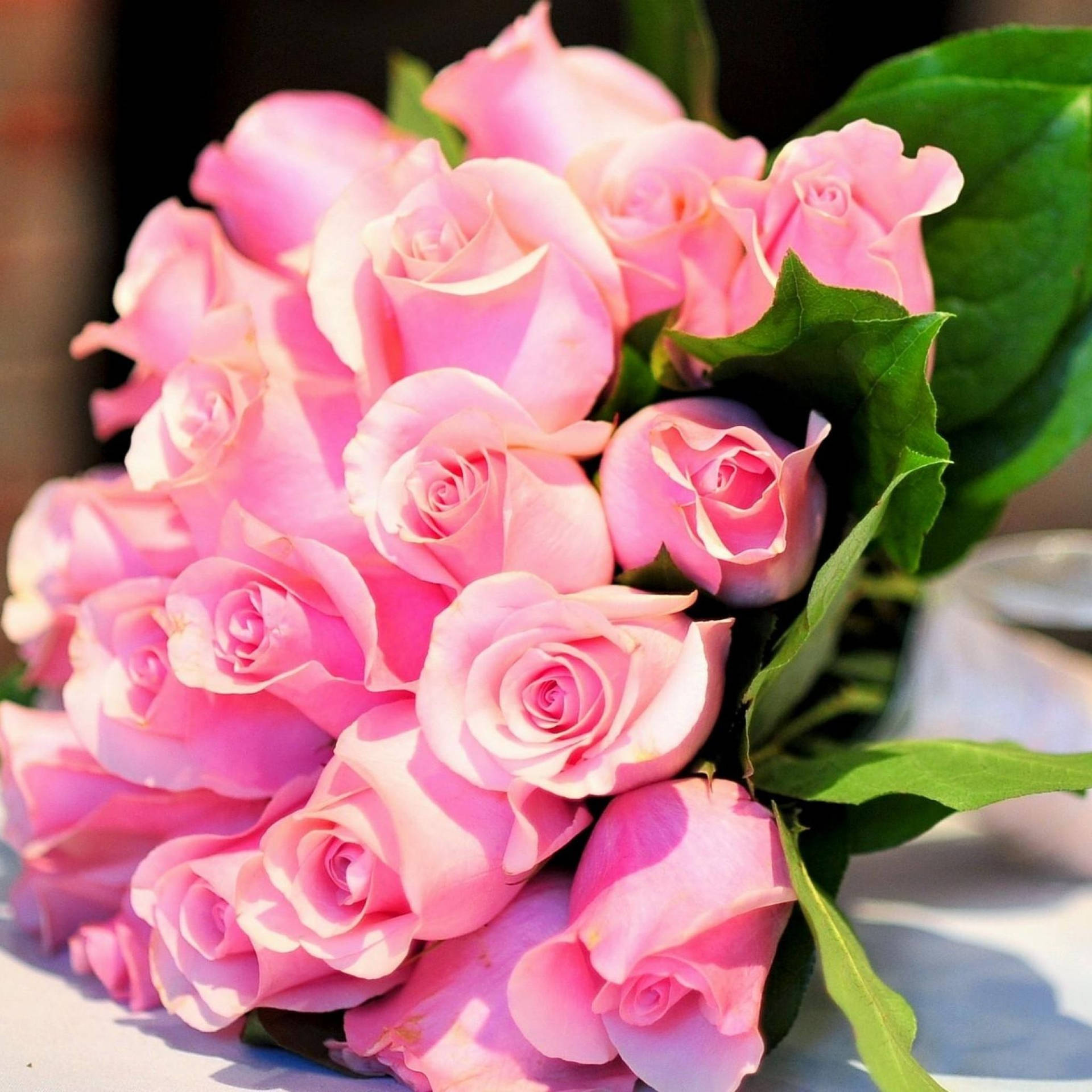 Cute Pink Flower Bouquet Of Roses Background