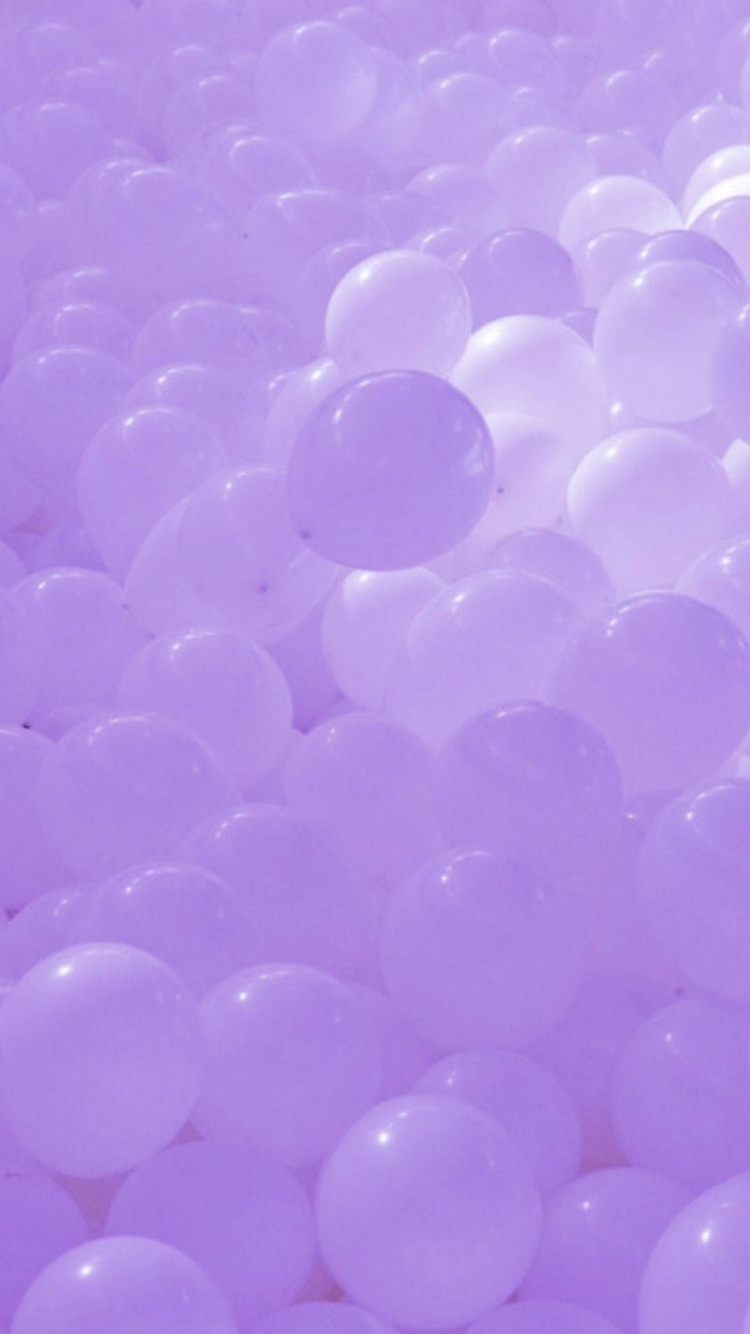 Cute Purple Balloons Background