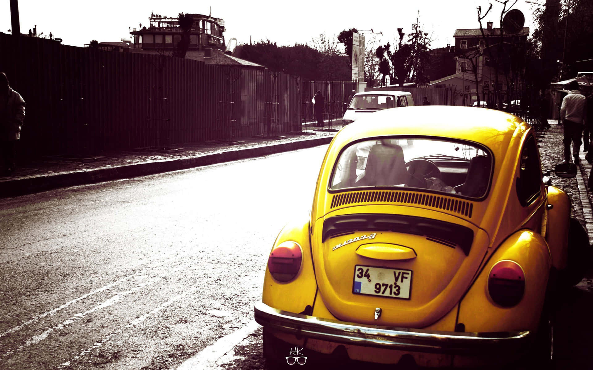 Cute Vintage Yellow Car Background