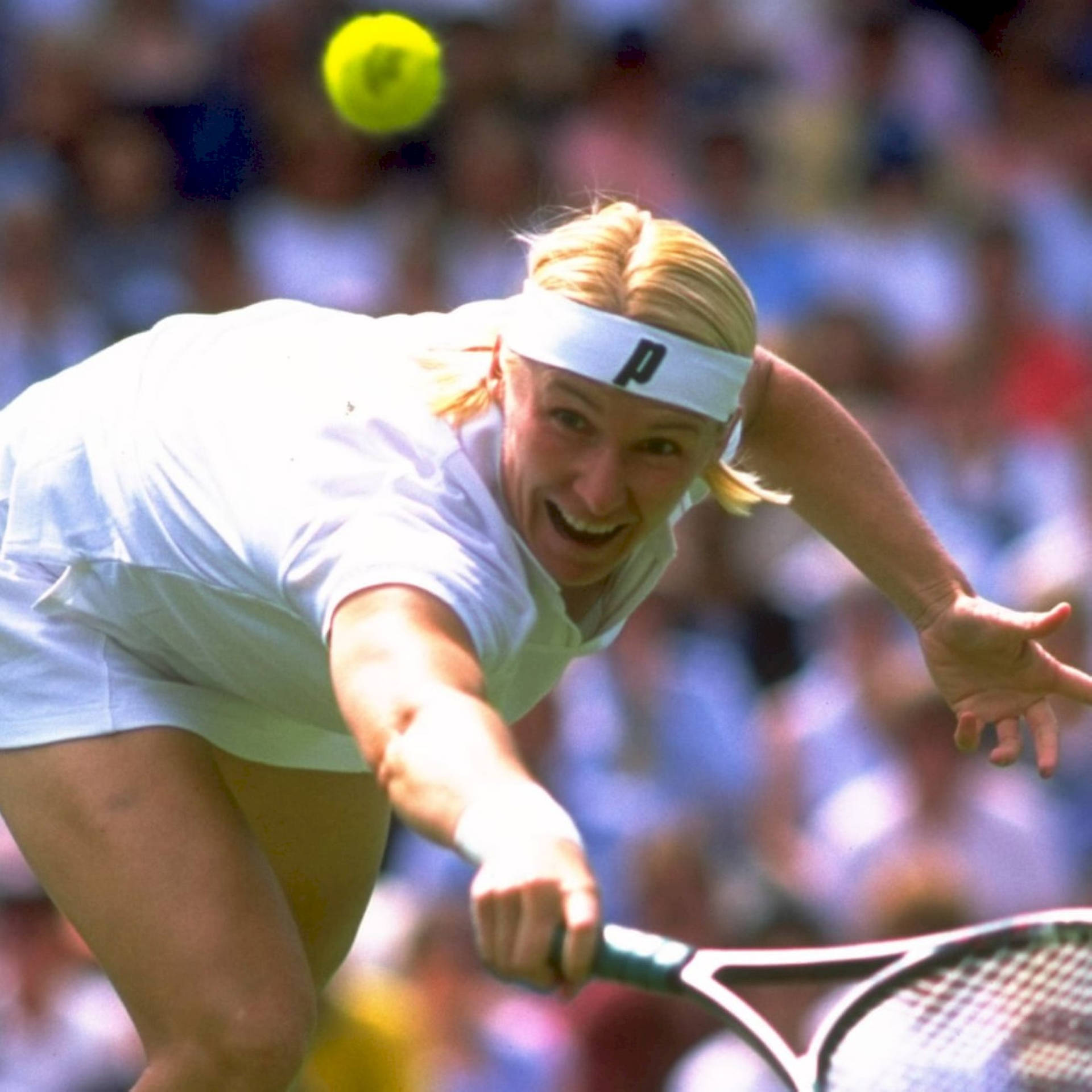 Czech Tennis Star Jana Novotna In Action Background