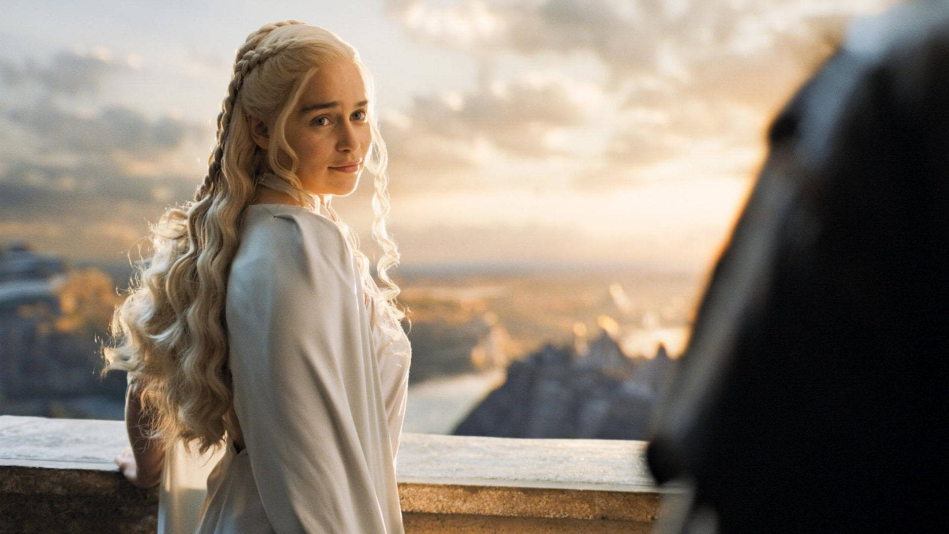 Daenerys Targaryen Balcony Sunset Background