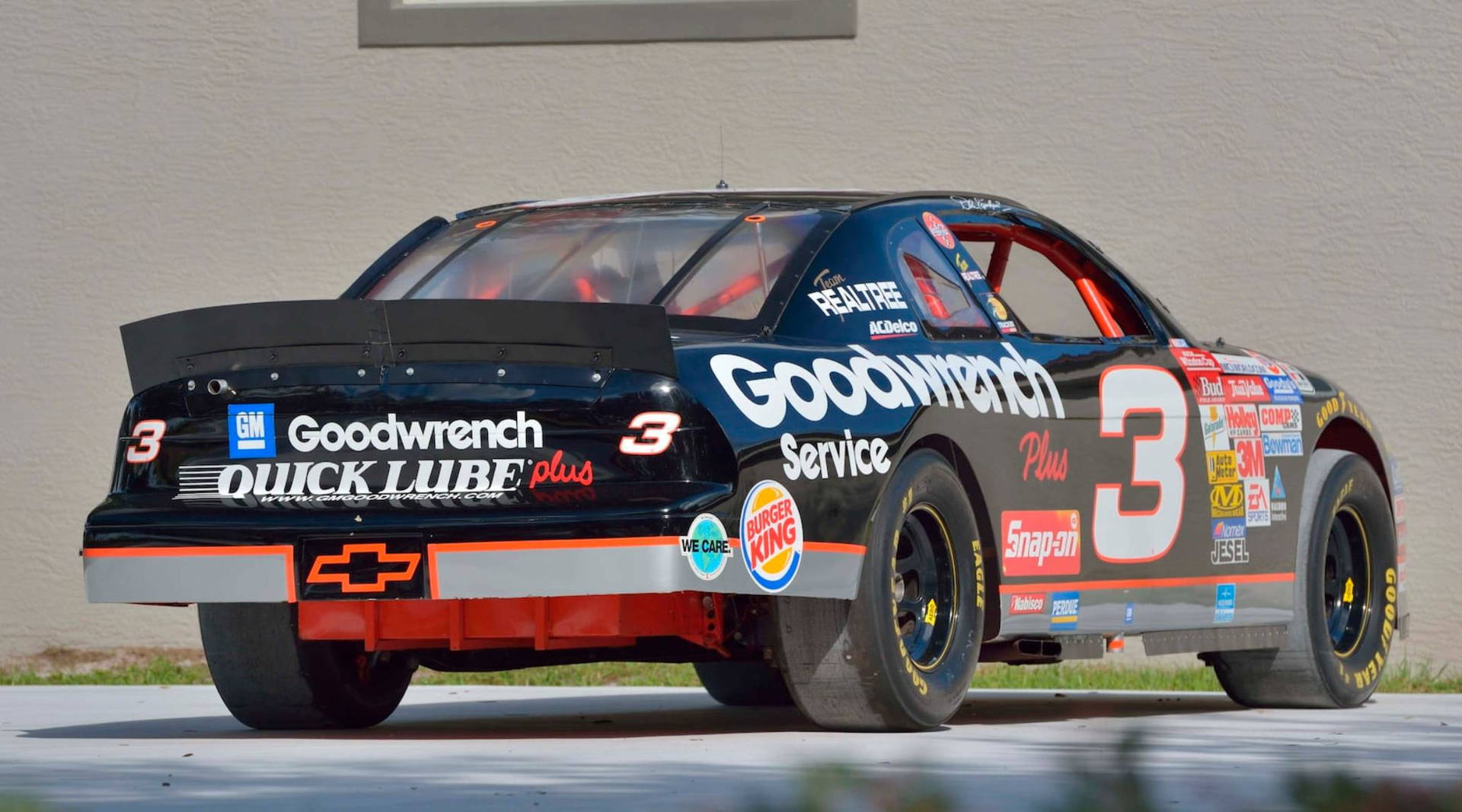 Dale Earnhardt – Legend Of Nascar