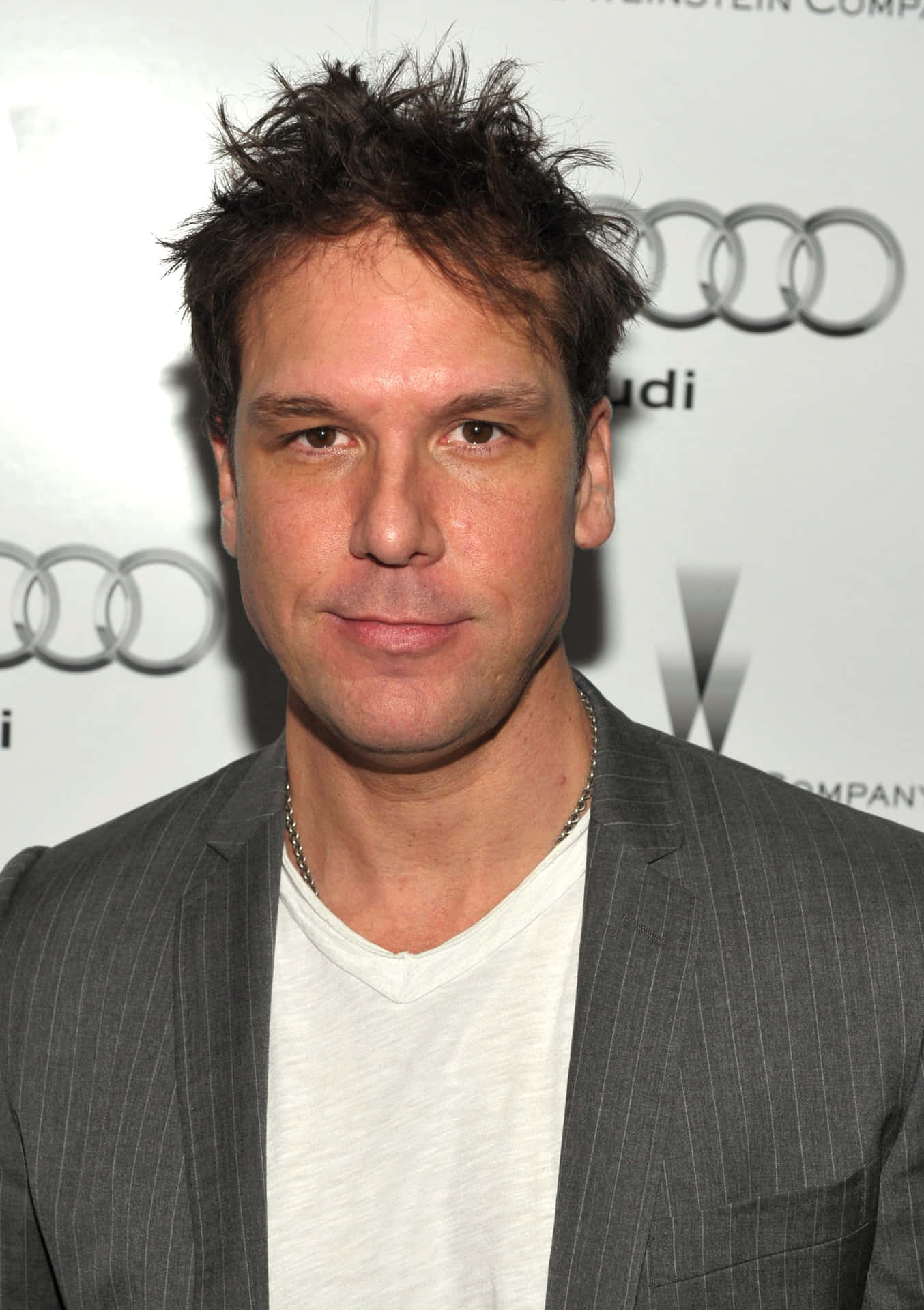 Dane Cook [wallpaper] Background