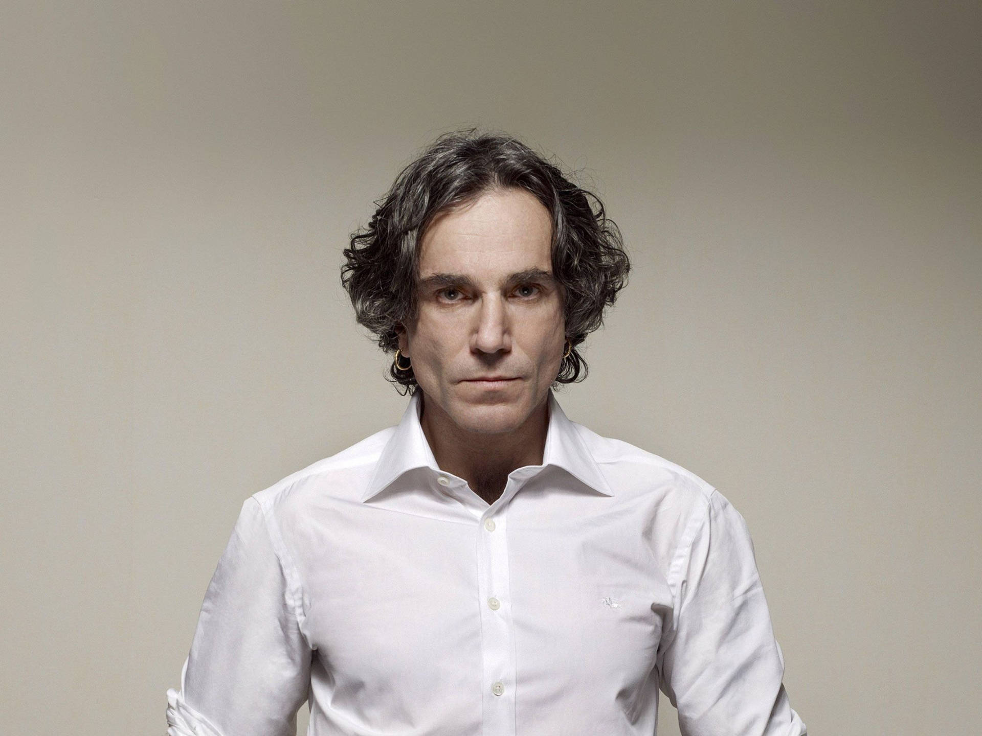 Daniel Day-lewis On Esquire Background