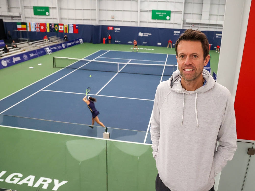 Daniel Nestor At Training Court Background