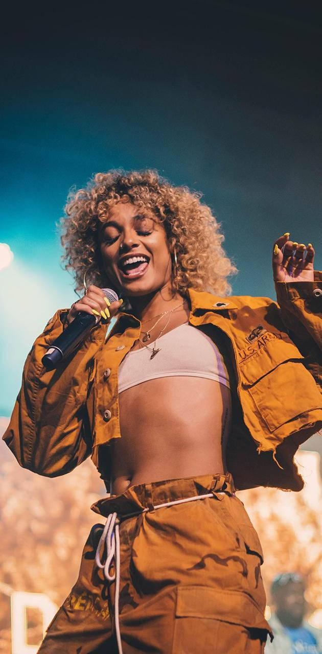 Danileigh, The Princess Of Latin Trap Music Background