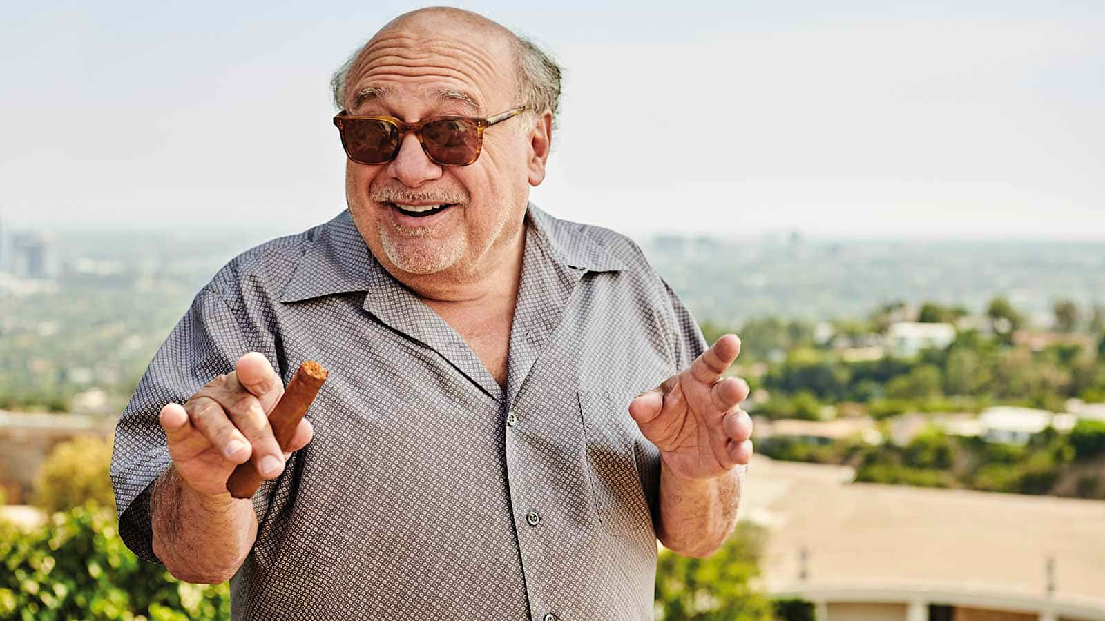 Danny Devito [wallpaper] Background