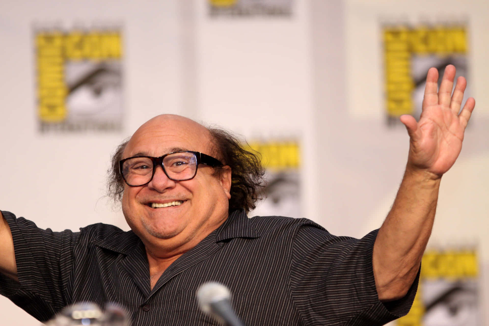 Danny Devito [wallpaper] Background