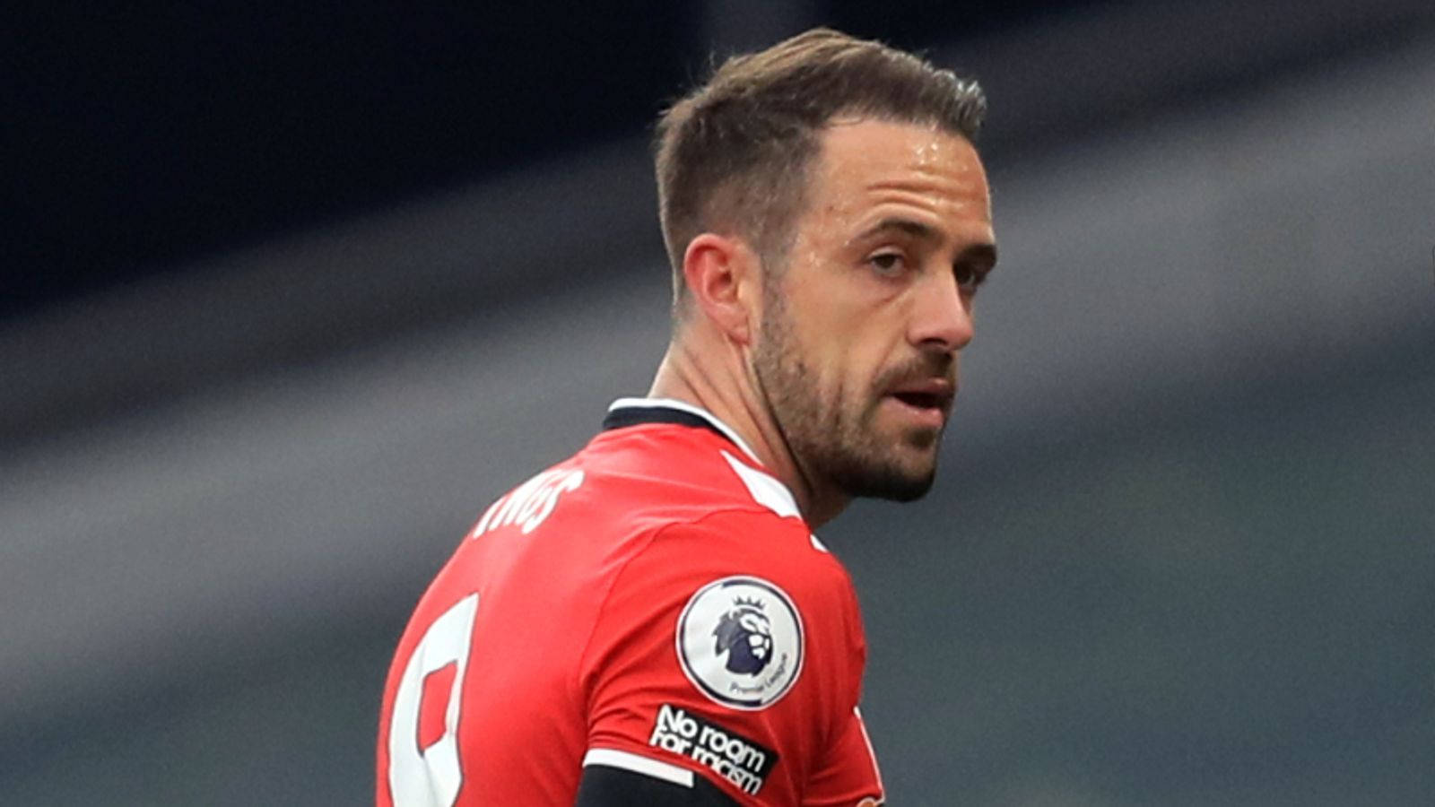 Danny Ings Frown Over Shoulder