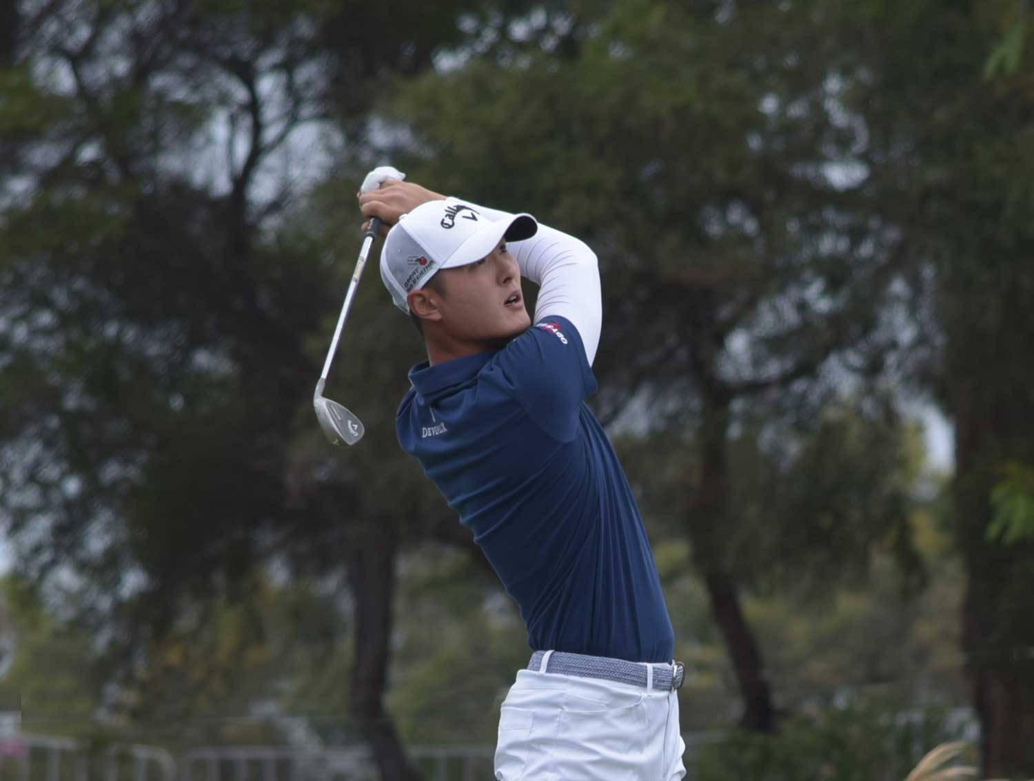 Danny Lee Demonstrating Intensity During A Golf Match. Background