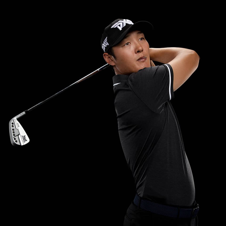 Danny Lee Professional Swing Pose Background