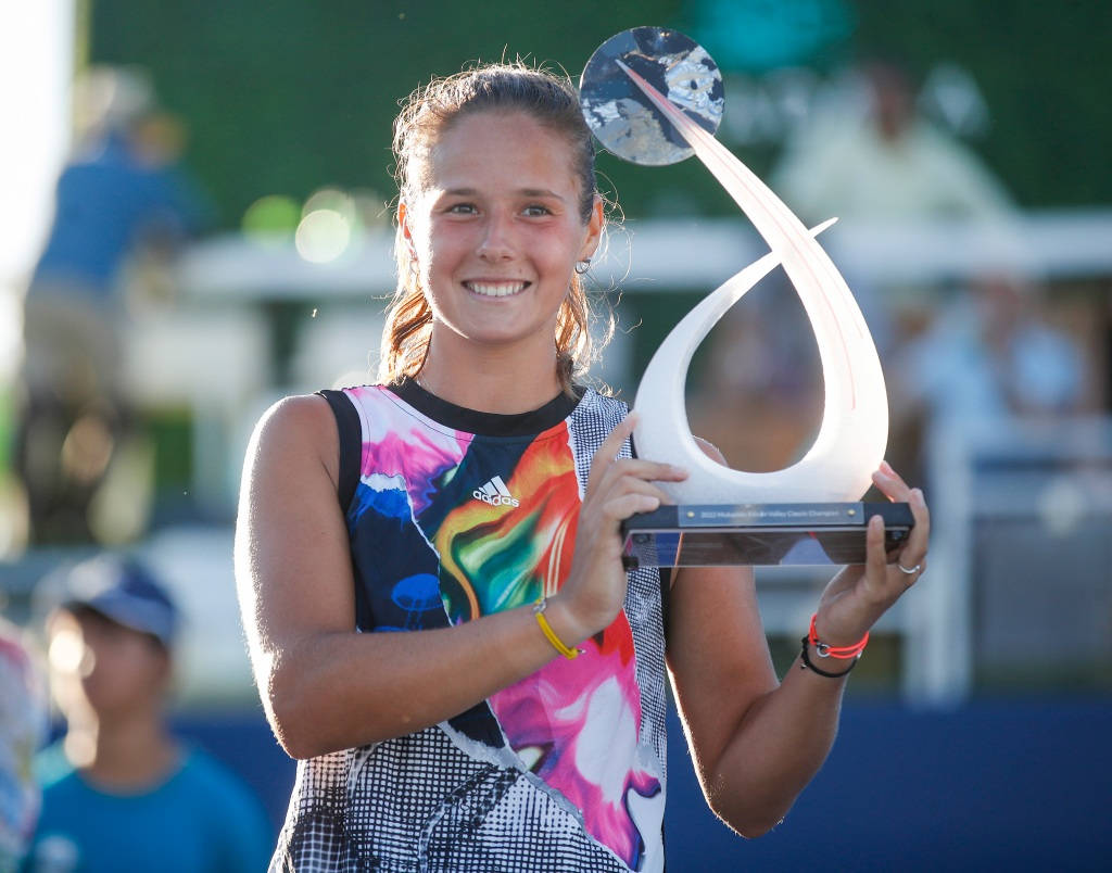 Daria Kasatkina Showing Off Her Trophy Background