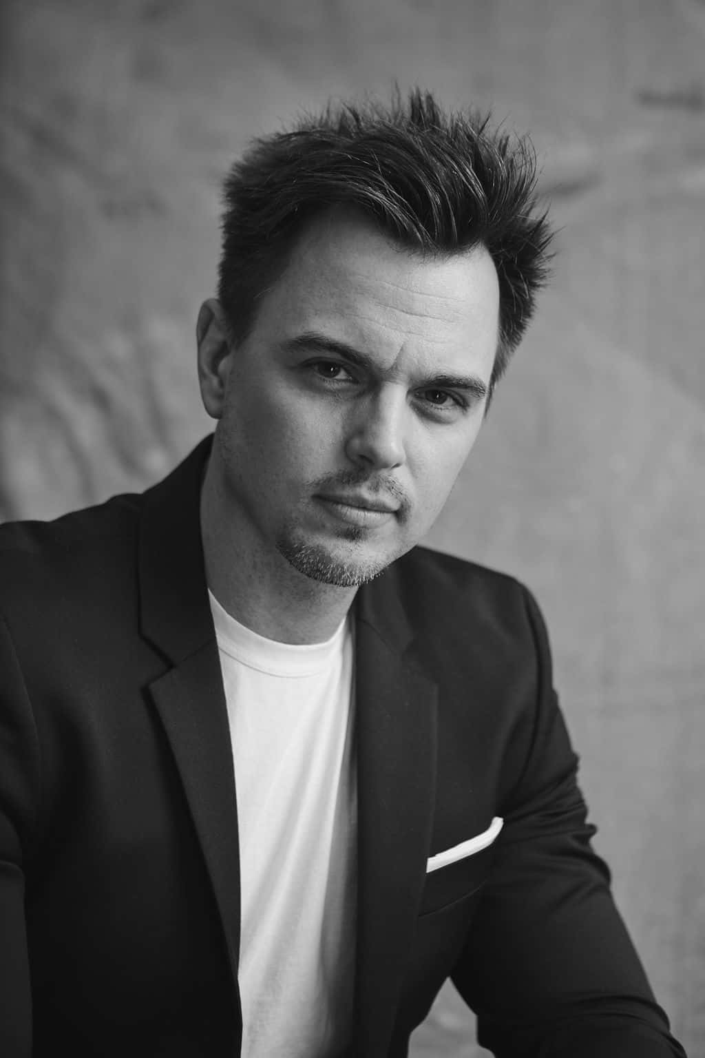 Darin Brooks [wallpaper] Background