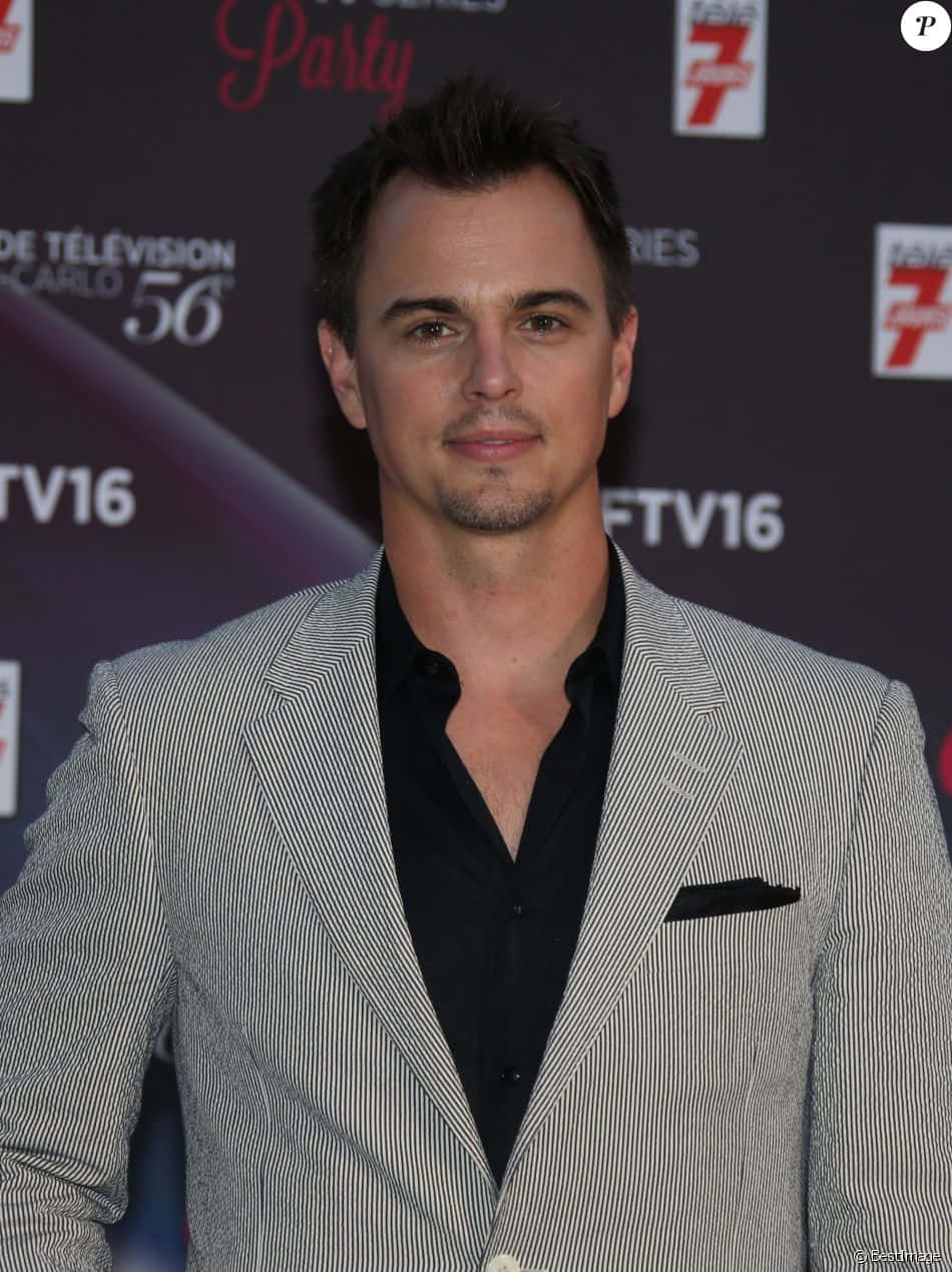 Darin Brooks [wallpaper] Background