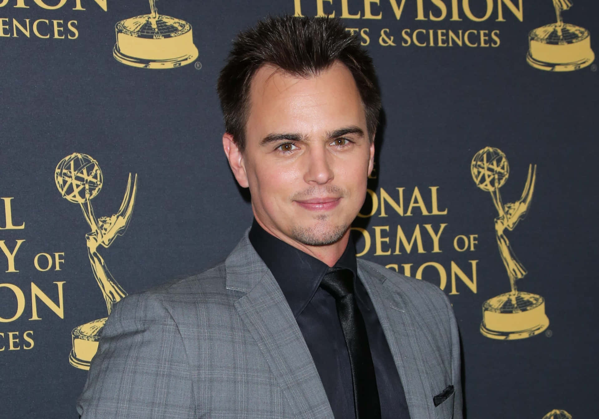 Darin Brooks [wallpaper] Background