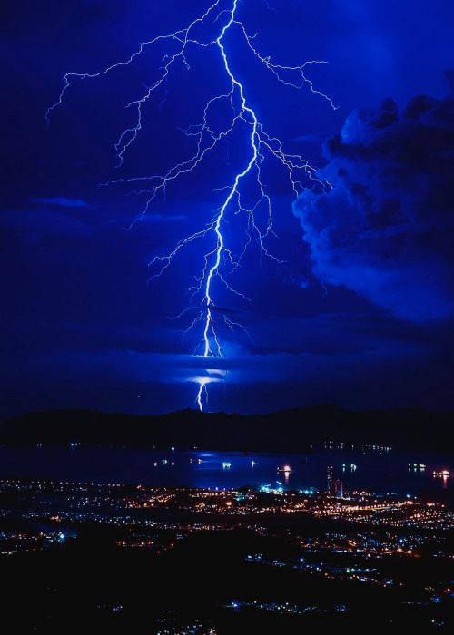 Dark Blue Aesthetic Tumblr Thunder Lightning Background