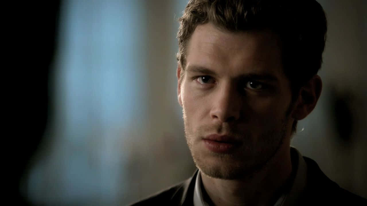 Dark Close Up Of Klaus Mikaelson Background