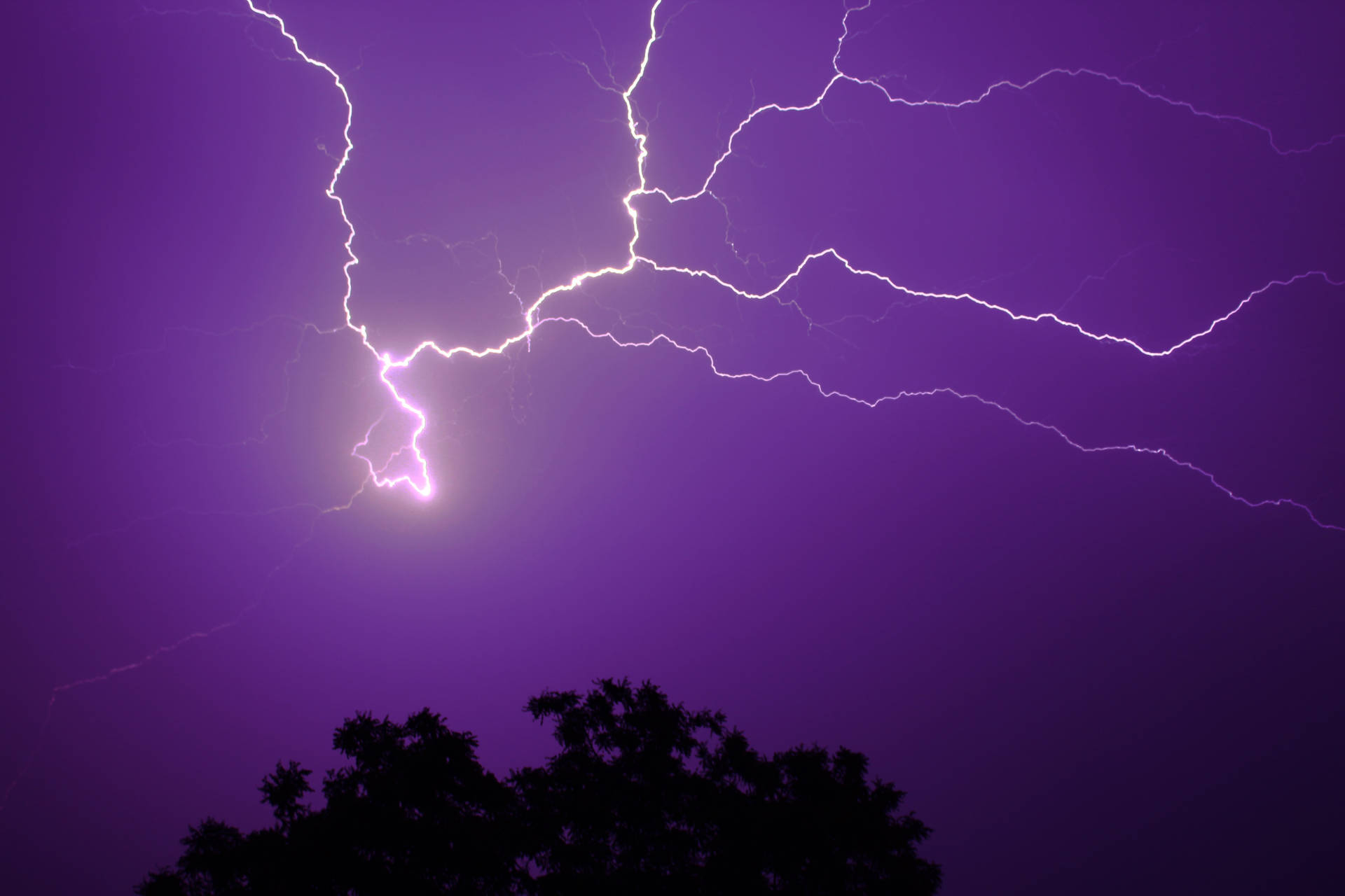 Dark Purple Aesthetic Sky Thunder Background