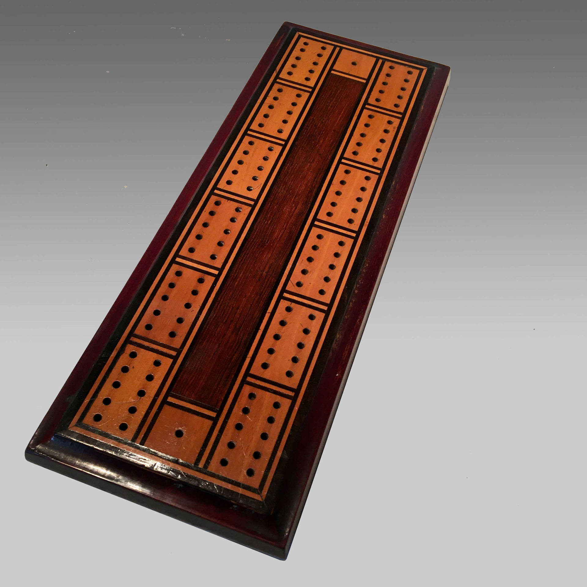 Dark Wood Polished Cribbage Board Background