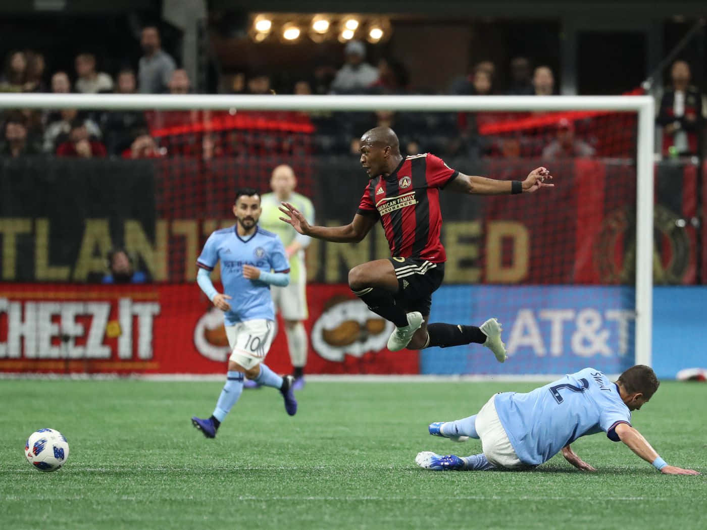 Darlington Nagbe Jump Pose Background
